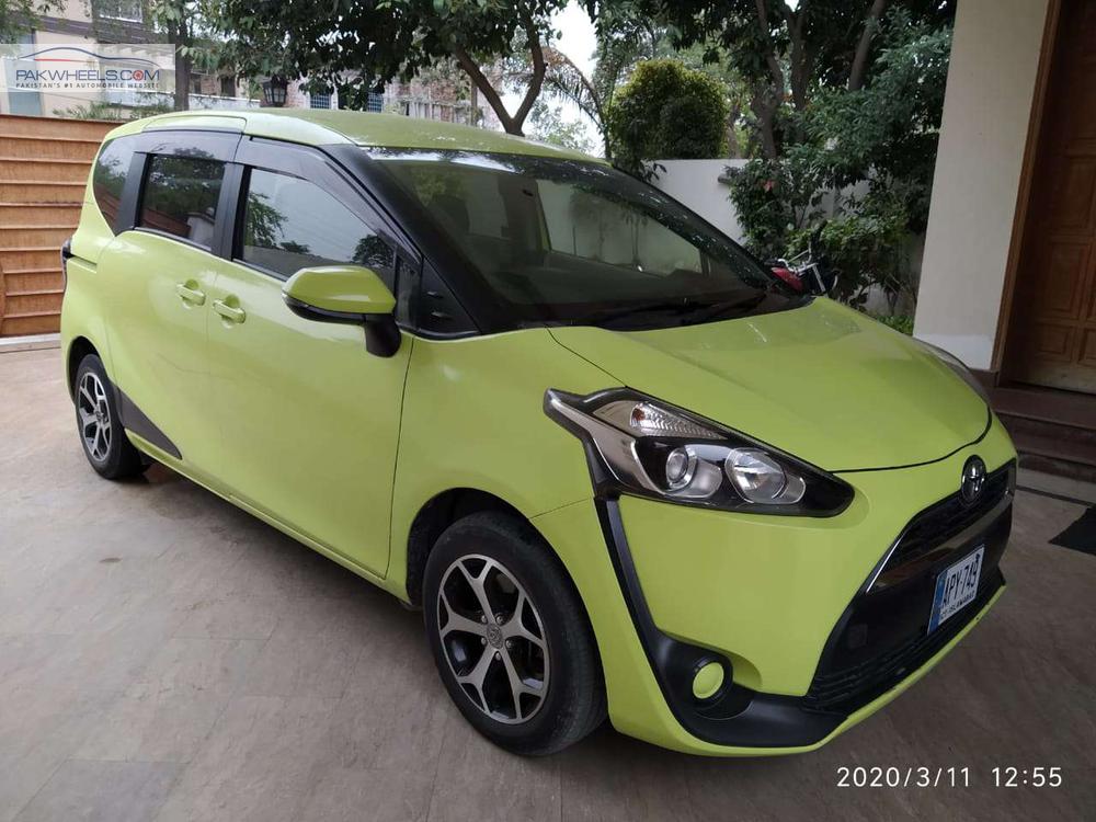 Toyota sienta x