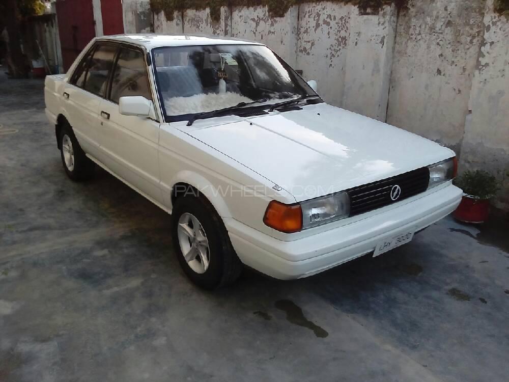 Nissan sunny 1989