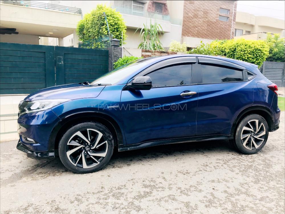Honda Vezel 2017 for Sale in Lahore Honda Vezel 2017 for Sale in Lahore Image-3