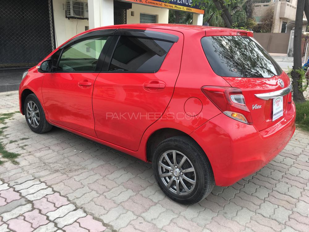 Toyota Vitz 2015 for Sale in Lahore Toyota Vitz 2015 for Sale in Lahore Image-3