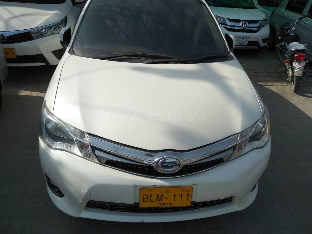 Toyota Corolla Axio 2014 for Sale in Rahim Yar Khan Image-1