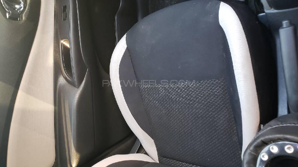 Nissan Note 2016 for Sale in Gujranwala Nissan Note 2016 for Sale in Gujranwala Image-11