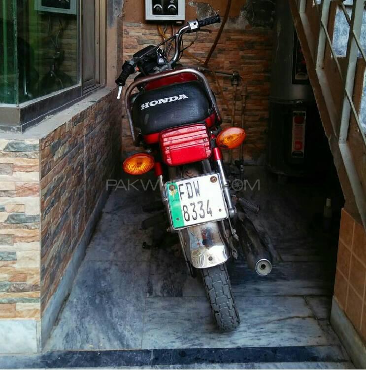 جیپ ایم 151 - 2000 Rocket جیپ ایم 151 - 2000 Rocket Image-2