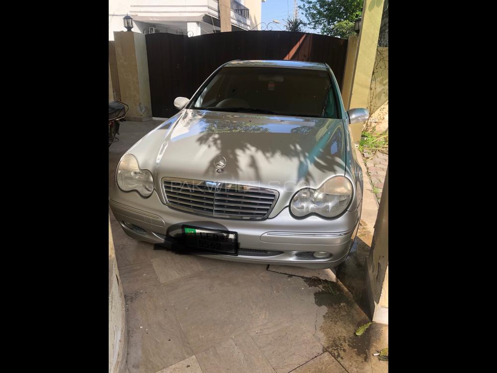 Mercedes Benz C Class 2003 for Sale in Sargodha Mercedes Benz C Class 2003 for Sale in Sargodha Image-3