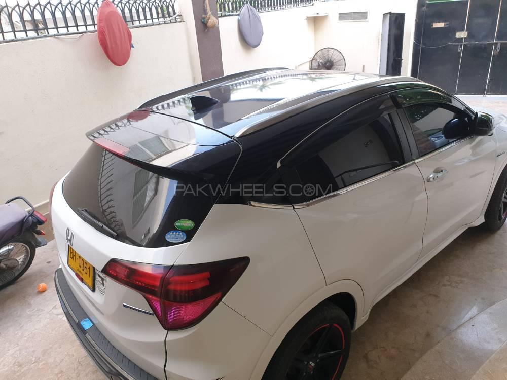 Honda Vezel - 2015 Muhammad Honda Vezel - 2015 Muhammad Image-3
