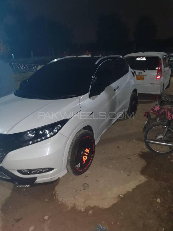 Honda Vezel - 2015 Muhammad Honda Vezel - 2015 Muhammad Image-5