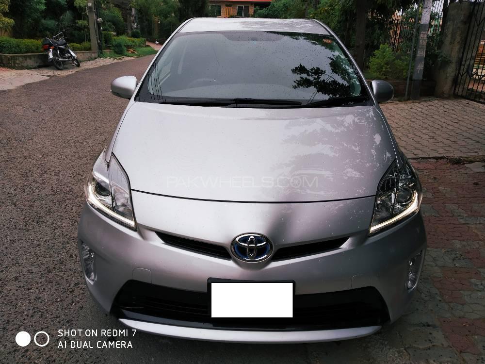 Toyota Prius 2015 for Sale in Islamabad Image-1