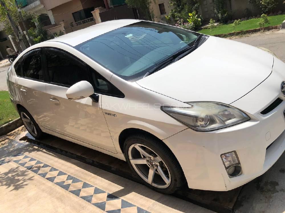 Toyota Prius 2010 for Sale in Sargodha Toyota Prius 2010 for Sale in Sargodha Image-8