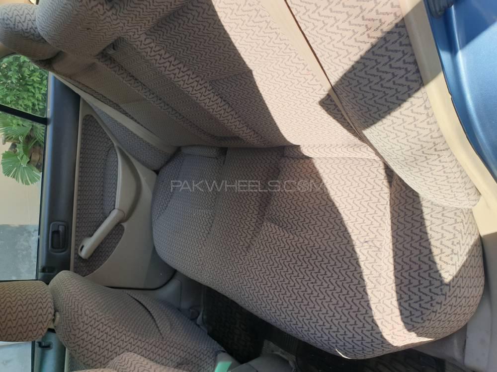 Honda Civic 2004 for Sale in Wah cantt Honda Civic 2004 for Sale in Wah cantt Image-9