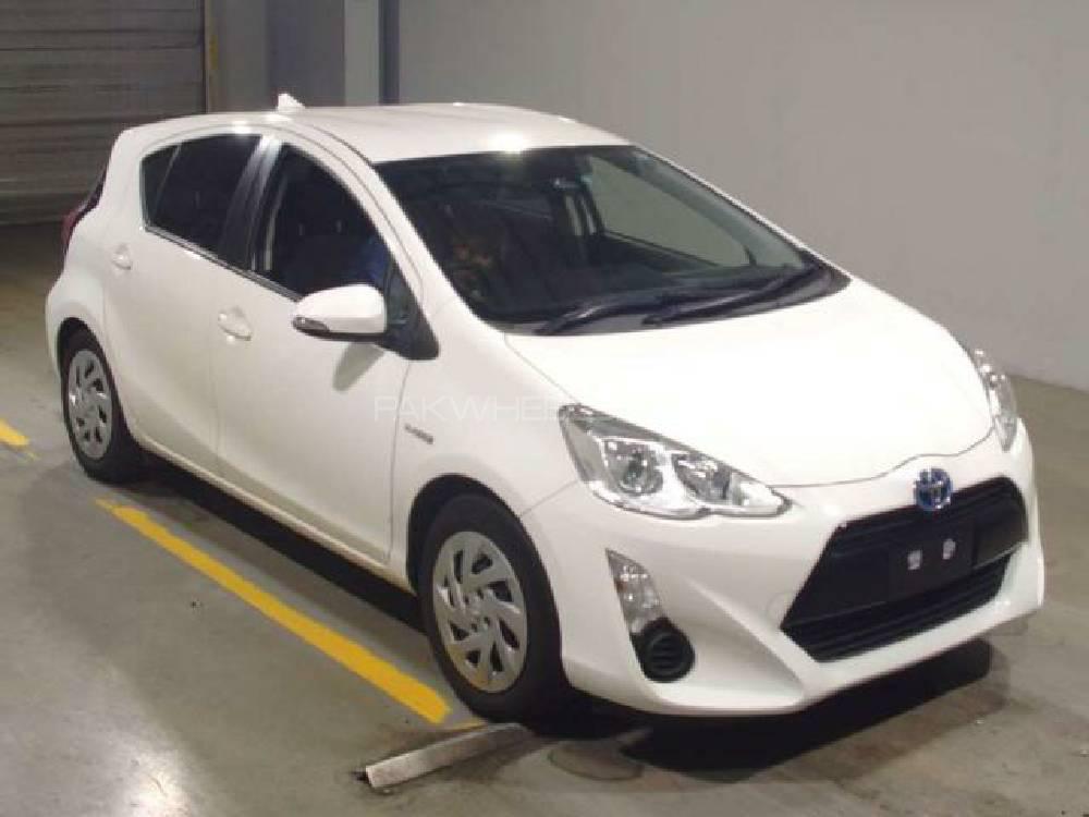 Toyota Aqua 2016 for Sale in Karachi Image-1