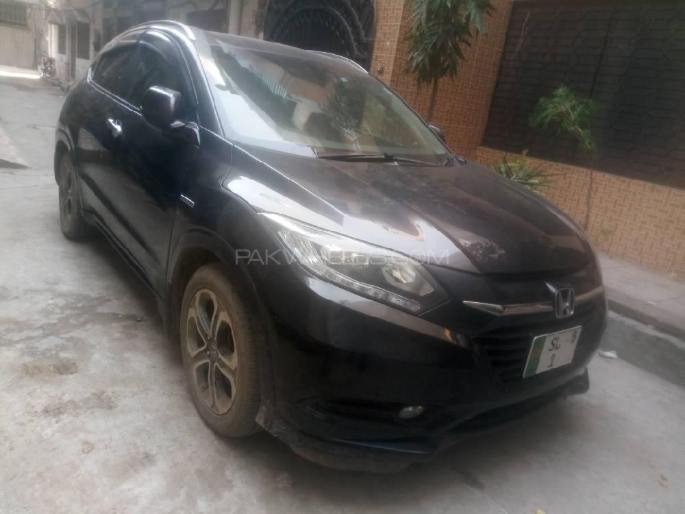Honda Vezel 2014 for Sale in Lahore Honda Vezel 2014 for Sale in Lahore Image-4