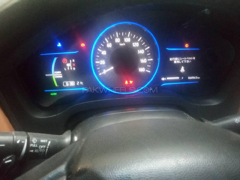 Honda Vezel 2014 for Sale in Lahore Honda Vezel 2014 for Sale in Lahore Image-12
