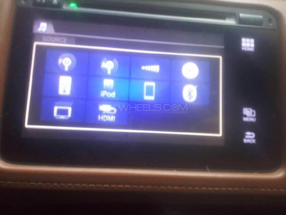 Honda Vezel 2014 for Sale in Lahore Honda Vezel 2014 for Sale in Lahore Image-10