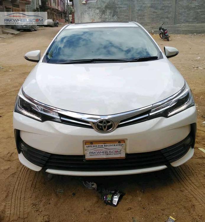 Toyota Corolla 2018 for Sale in Karachi Image-1