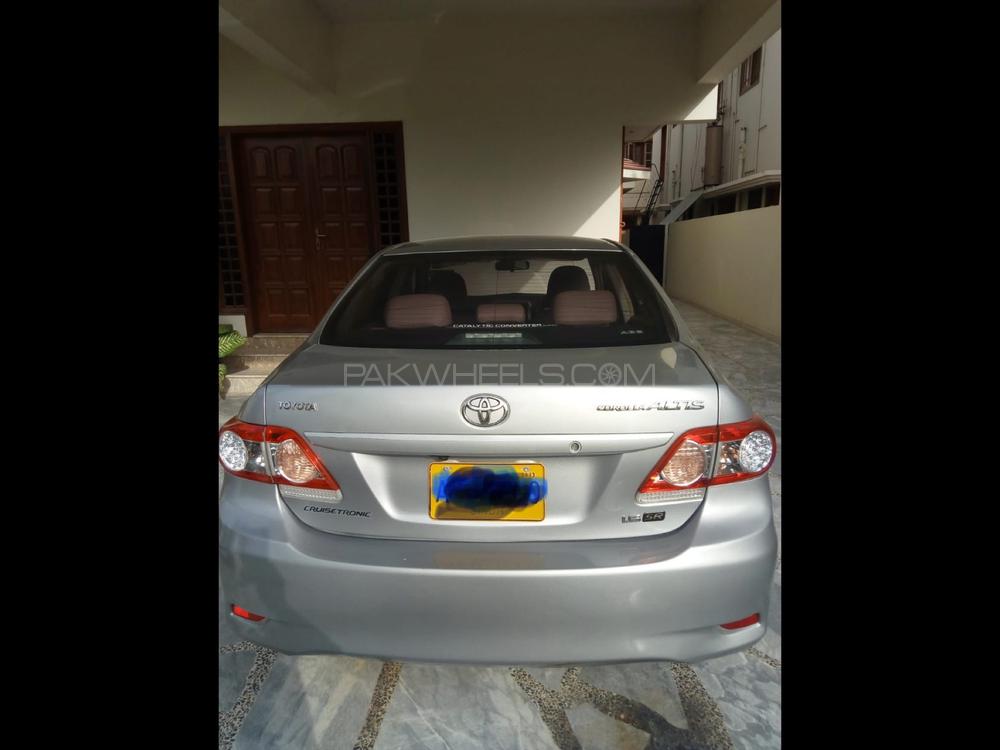 Toyota Corolla 2013 for Sale in Karachi Image-1