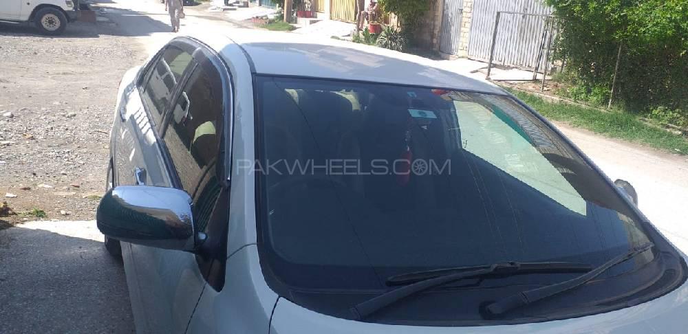 Toyota Corolla Axio 2007 for Sale in Peshawar Toyota Corolla Axio 2007 for Sale in Peshawar Image-3
