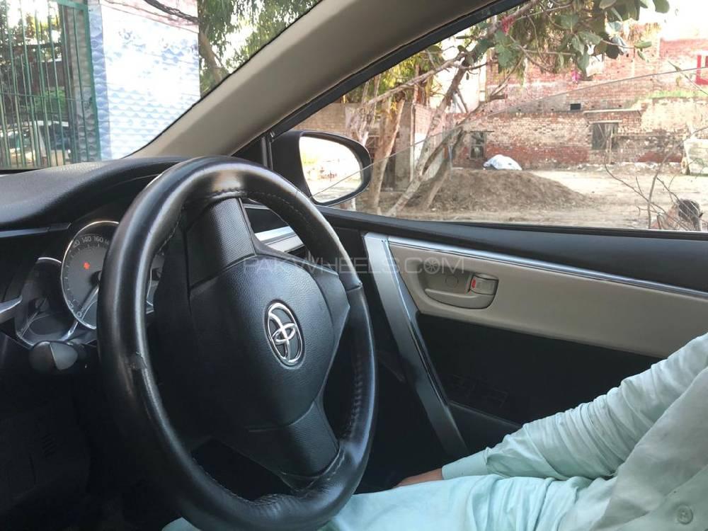 Toyota Corolla 2015 for Sale in Lahore Toyota Corolla 2015 for Sale in Lahore Image-2