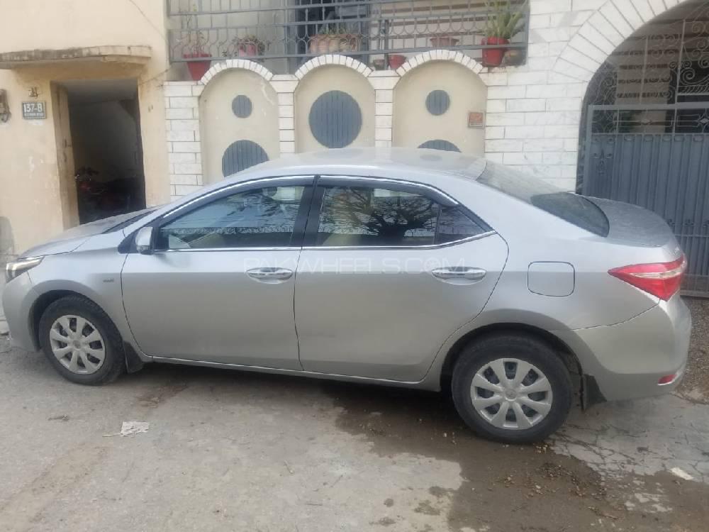 Toyota Corolla 2015 for Sale in Lahore Toyota Corolla 2015 for Sale in Lahore Image-9