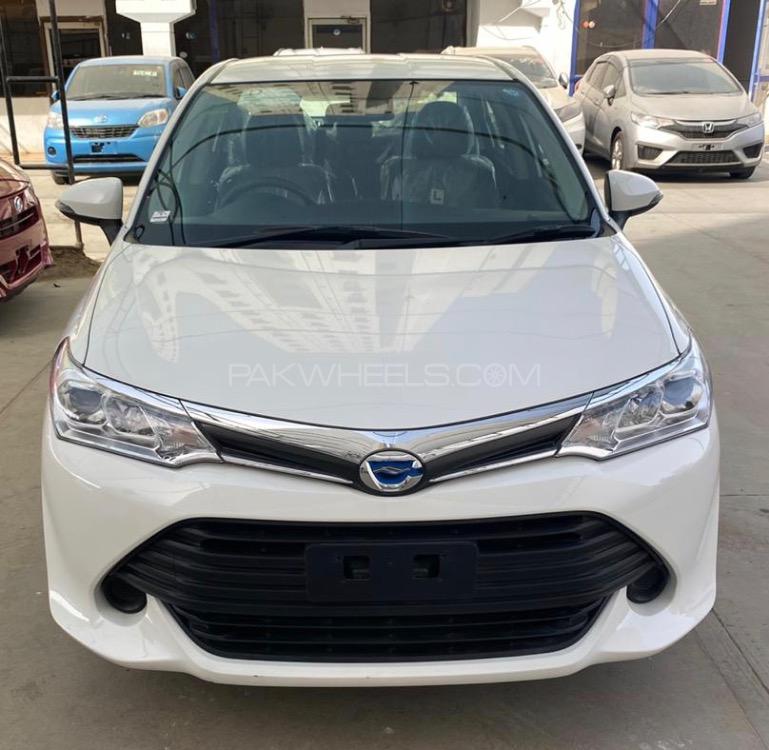 Toyota Corolla Axio 2016 for Sale in Karachi Toyota Corolla Axio 2016 for Sale in Karachi Image-2
