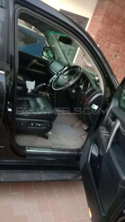 Toyota Land Cruiser 2010 for Sale in Karachi Toyota Land Cruiser 2010 for Sale in Karachi Image-6