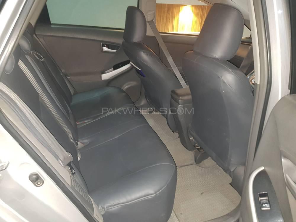 Toyota Prius 2010 for Sale in Gujranwala Toyota Prius 2010 for Sale in Gujranwala Image-8