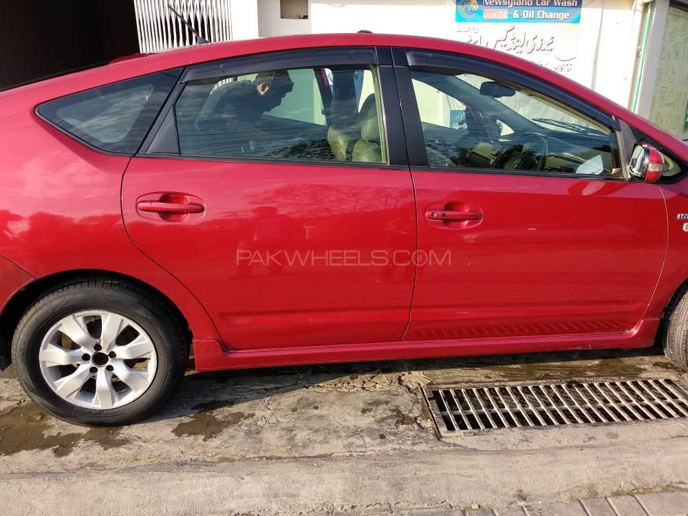Toyota Prius 2008 for Sale in Lahore Toyota Prius 2008 for Sale in Lahore Image-4