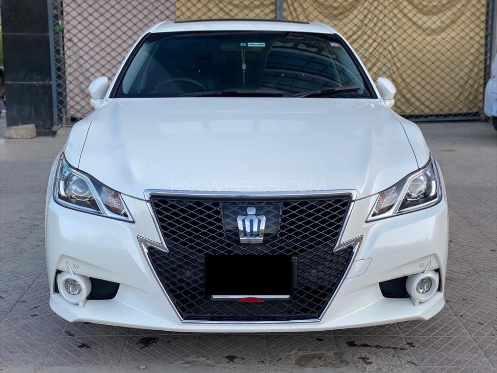Toyota Crown 2013 for Sale in Islamabad Toyota Crown 2013 for Sale in Islamabad Image-12