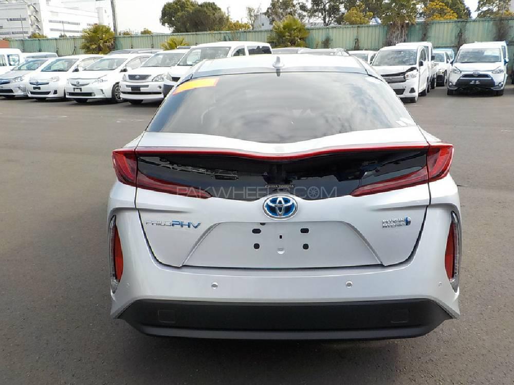 Toyota Prius 2017 for Sale in Karachi Toyota Prius 2017 for Sale in Karachi Image-7