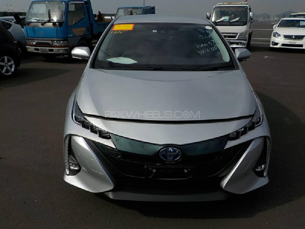 Toyota Prius 2017 for Sale in Karachi Image-1