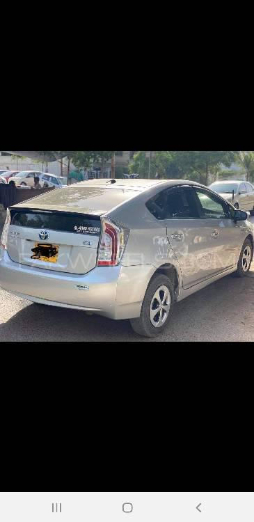 Toyota Prius 2013 for Sale in Karachi Toyota Prius 2013 for Sale in Karachi Image-2