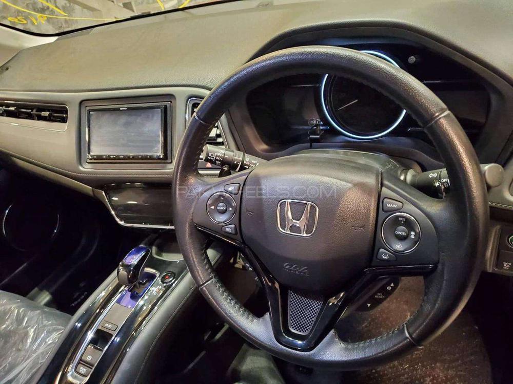 Honda Vezel 2017 for Sale in Lahore Honda Vezel 2017 for Sale in Lahore Image-14