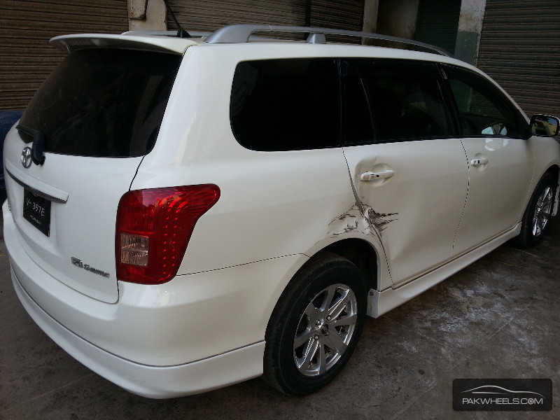 Toyota corolla fielder 2007