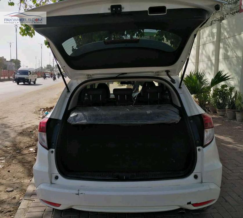 Honda Vezel 2015 for Sale in Karachi Honda Vezel 2015 for Sale in Karachi Image-7