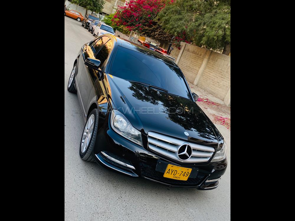 Mercedes Benz C Class 2012 for Sale in Karachi Image-1