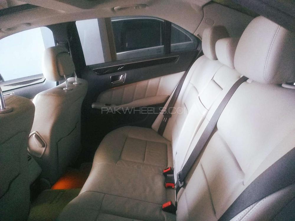 Mercedes Benz E Class 2010 for Sale in Rawalpindi Mercedes Benz E Class 2010 for Sale in Rawalpindi Image-11