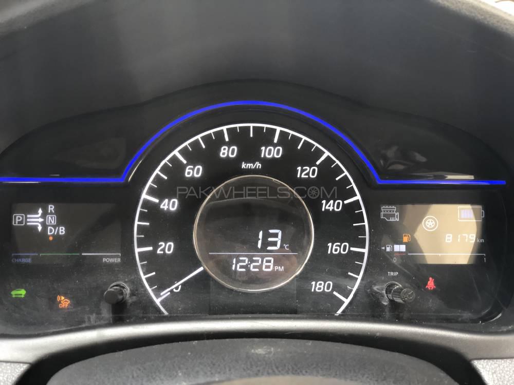 Nissan Note 2016 for Sale in Lahore Nissan Note 2016 for Sale in Lahore Image-12