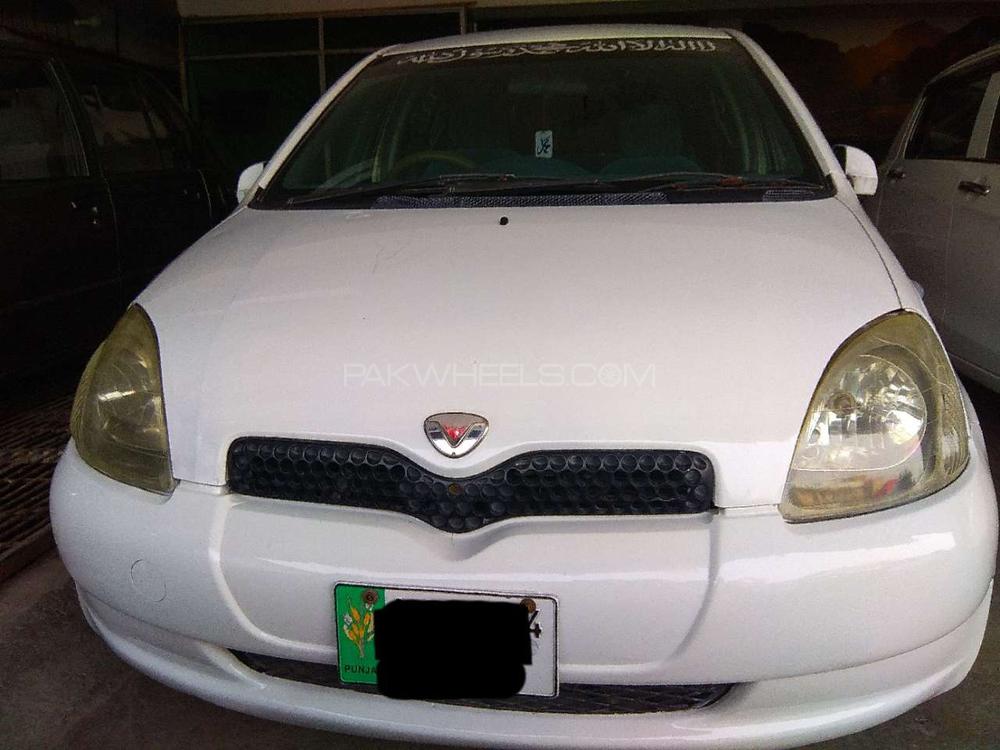 Toyota Vitz 1999 for Sale in Lahore Image-1
