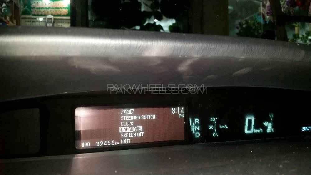 Prius Language Change for sale in Lahore Image-1