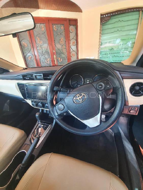 Toyota Corolla 2018 for Sale in Lahore Toyota Corolla 2018 for Sale in Lahore Image-10