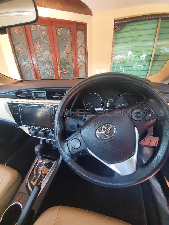 Toyota Corolla 2018 for Sale in Lahore Toyota Corolla 2018 for Sale in Lahore Image-9