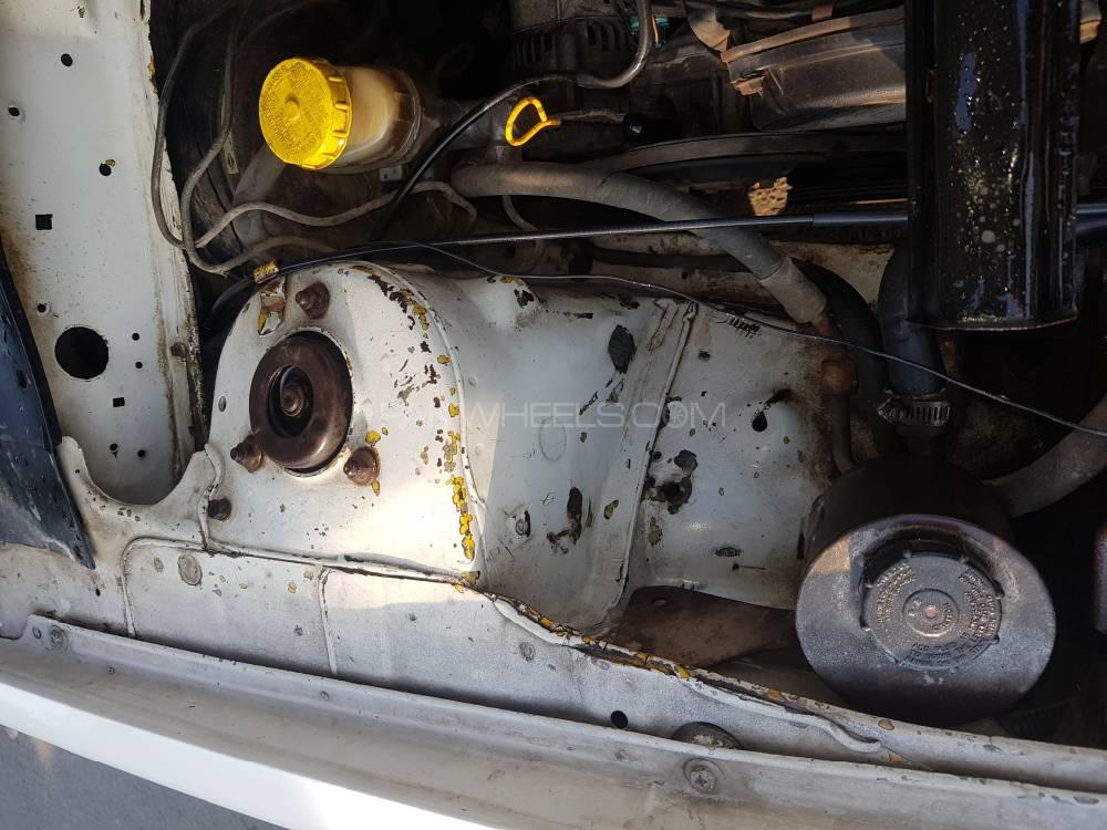Nissan Sunny 1996 for Sale in Lahore Nissan Sunny 1996 for Sale in Lahore Image-12