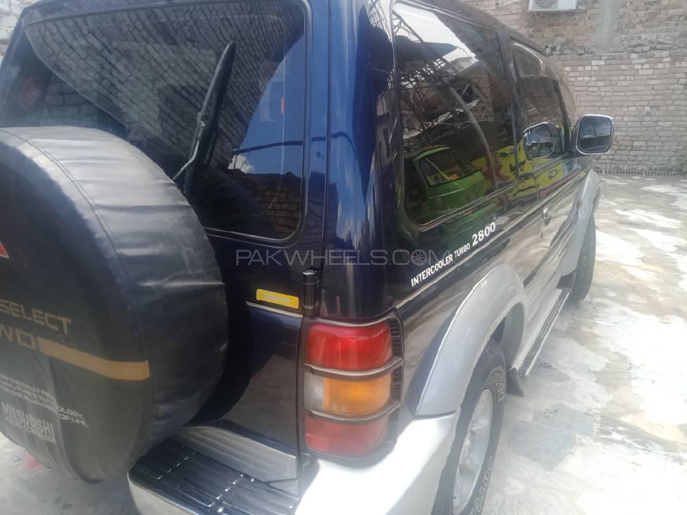 Mitsubishi Pajero 1994 for Sale in Peshawar Mitsubishi Pajero 1994 for Sale in Peshawar Image-16