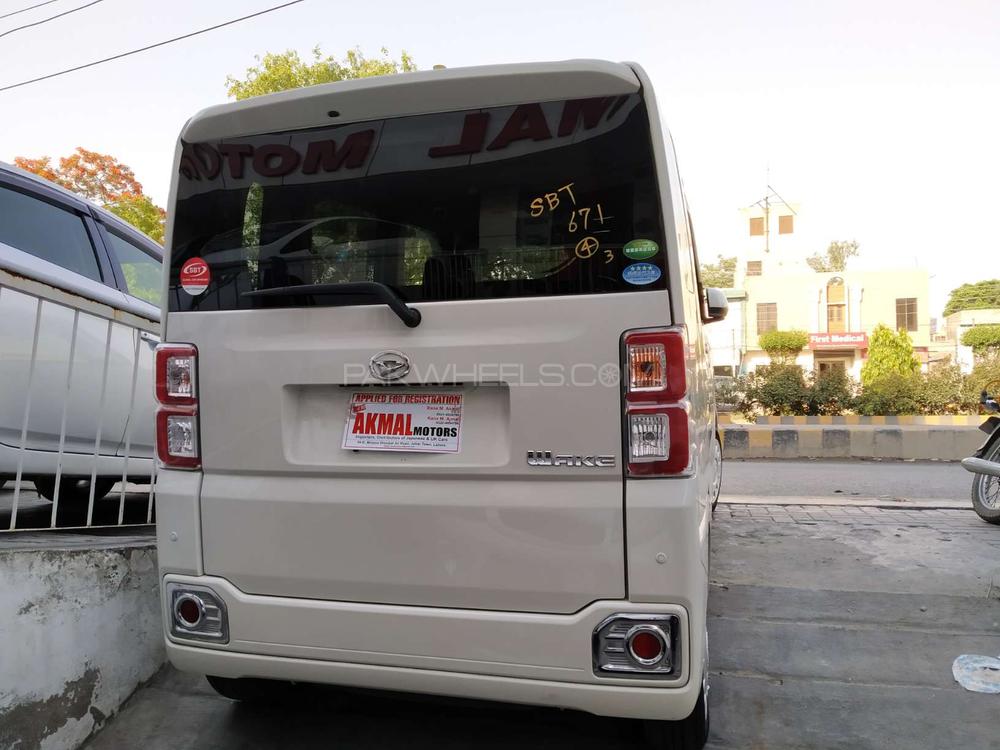 ڈائیہاتسو ویک 2016 for Sale in لاہور ڈائیہاتسو ویک 2016 for Sale in لاہور Image-10