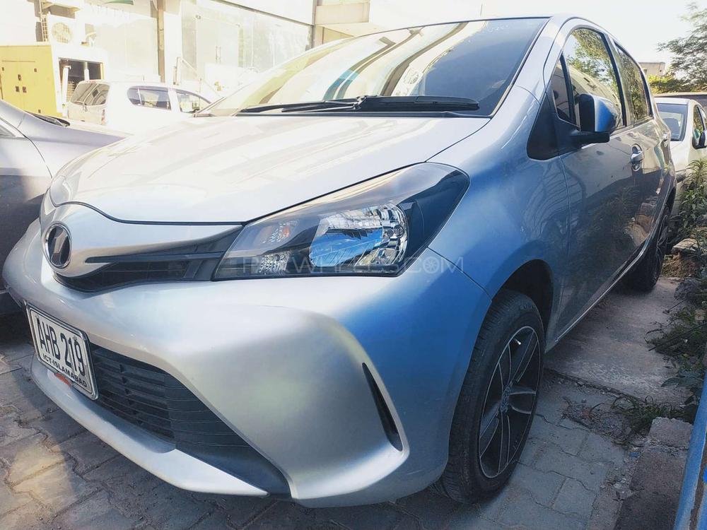 Toyota Vitz 2014 for Sale in Islamabad Image-1