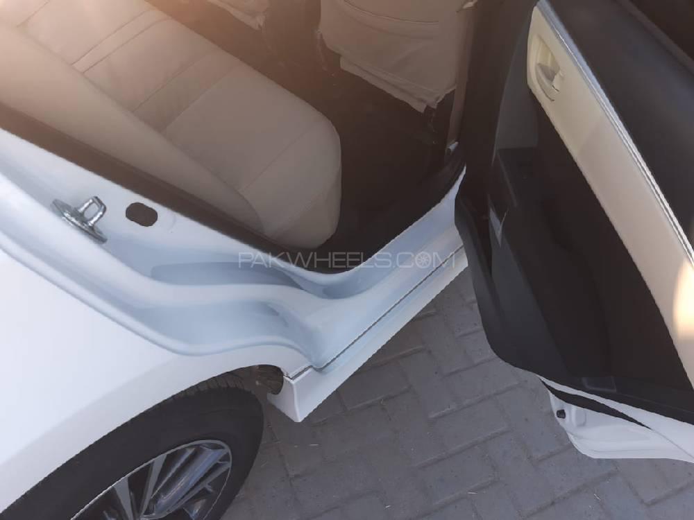 Toyota Corolla 2019 for Sale in Lahore Toyota Corolla 2019 for Sale in Lahore Image-3