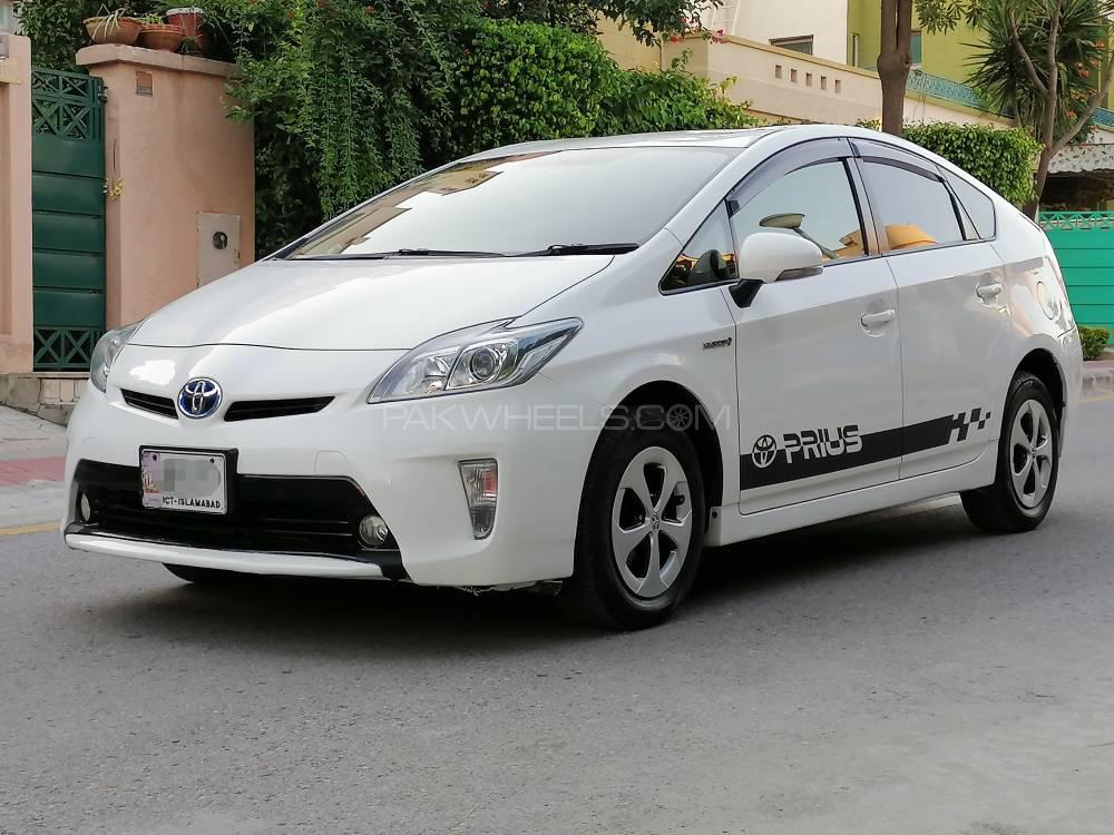 Toyota Prius 2014 for Sale in Rawalpindi Image-1