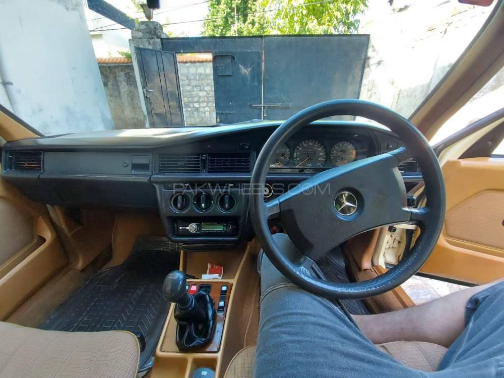 Mercedes Benz D Series 1989 for Sale in Abbottabad Mercedes Benz D Series 1989 for Sale in Abbottabad Image-7
