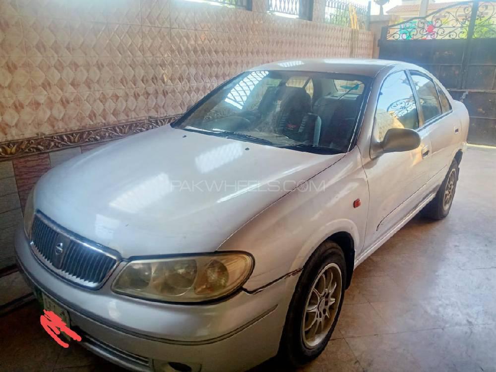 Nissan Sunny 2004 for Sale in Gujranwala Image-1