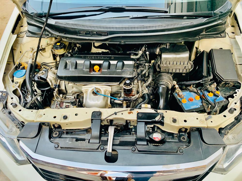 Honda Civic 2013 for Sale in Faisalabad Honda Civic 2013 for Sale in Faisalabad Image-6