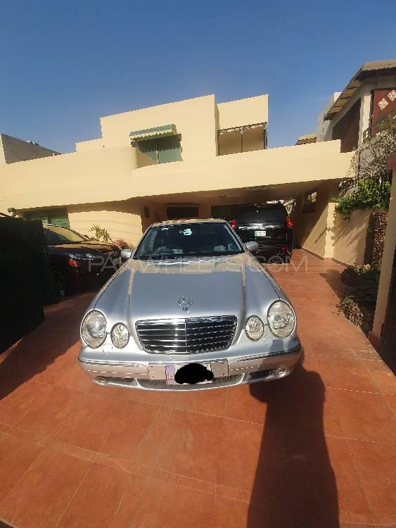 Mercedes Benz E Class 2000 for Sale in Lahore Image-1